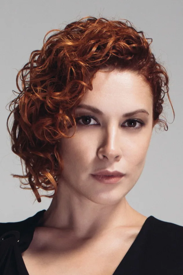 صورة Açelya Topaloğlu