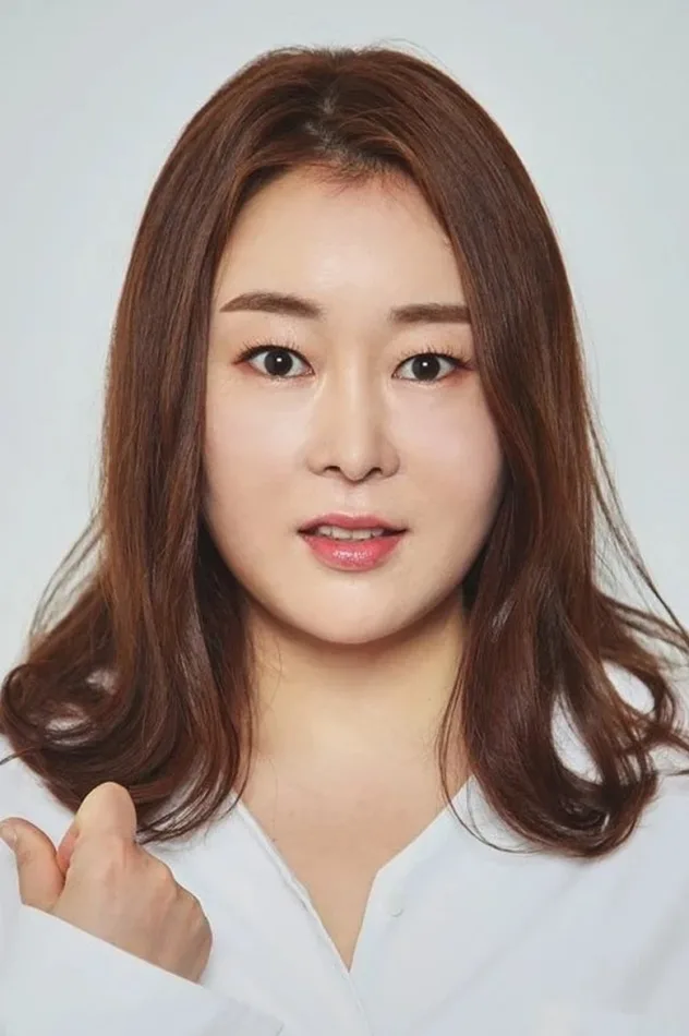 صورة 윤사봉