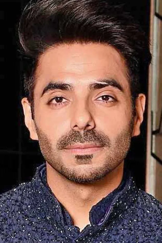 Обложка для Aparshakti Khurana