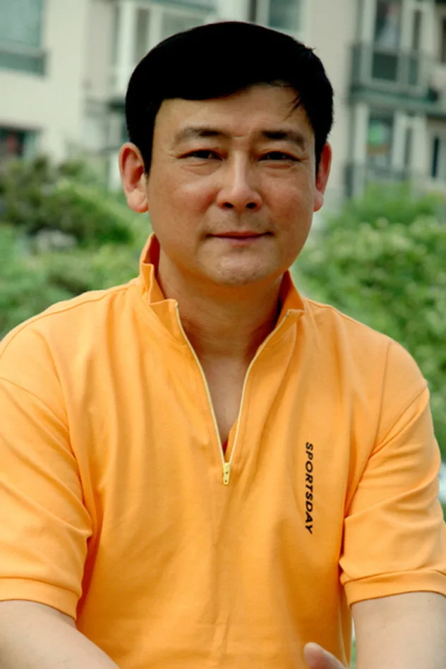 foto de He Qiang