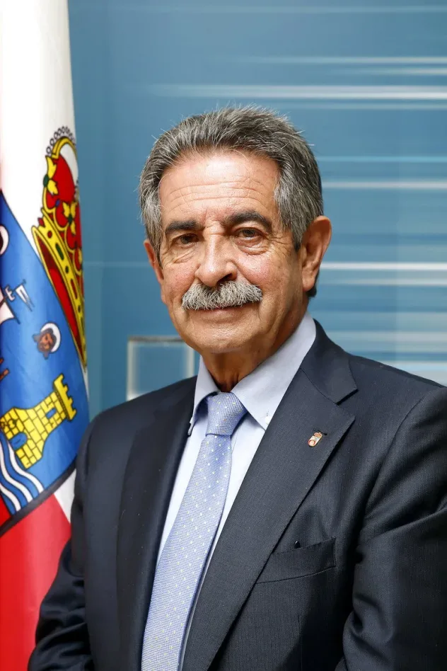 Обложка для Miguel Ángel Revilla