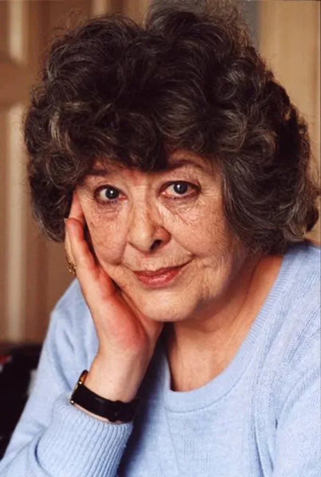 Imagen de portada para Diana Wynne Jones