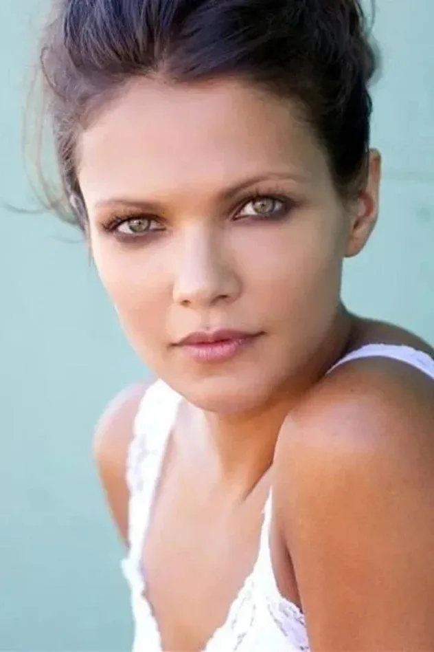 Cover image for Anya Lahiri