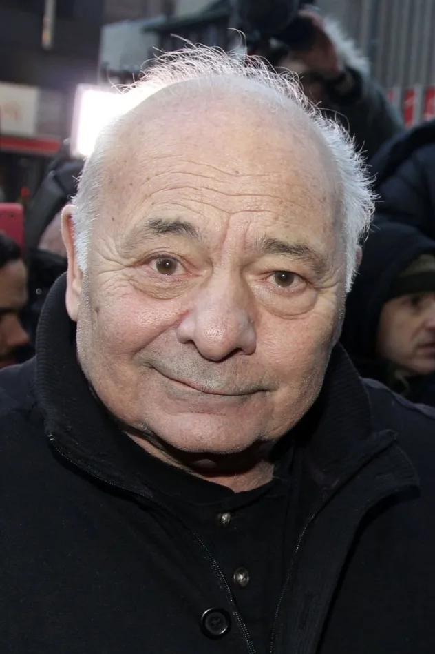 foto de Burt Young