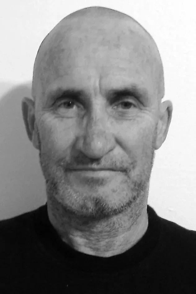 Imagen de portada para Gary Waddell