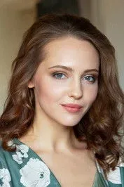 Обложка для Yuliya Khlynina