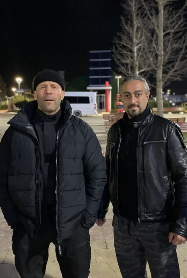 Imagen de portada para Aziz Yanık