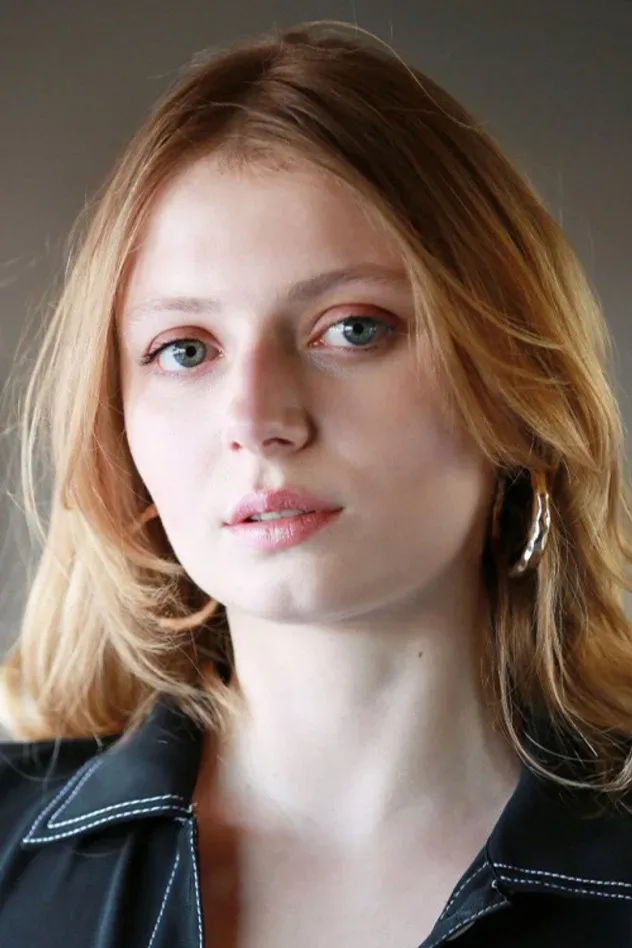 Обложка для Yasemin Szawlowski