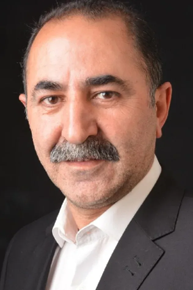 Cover image for Cenan Çamyurdu
