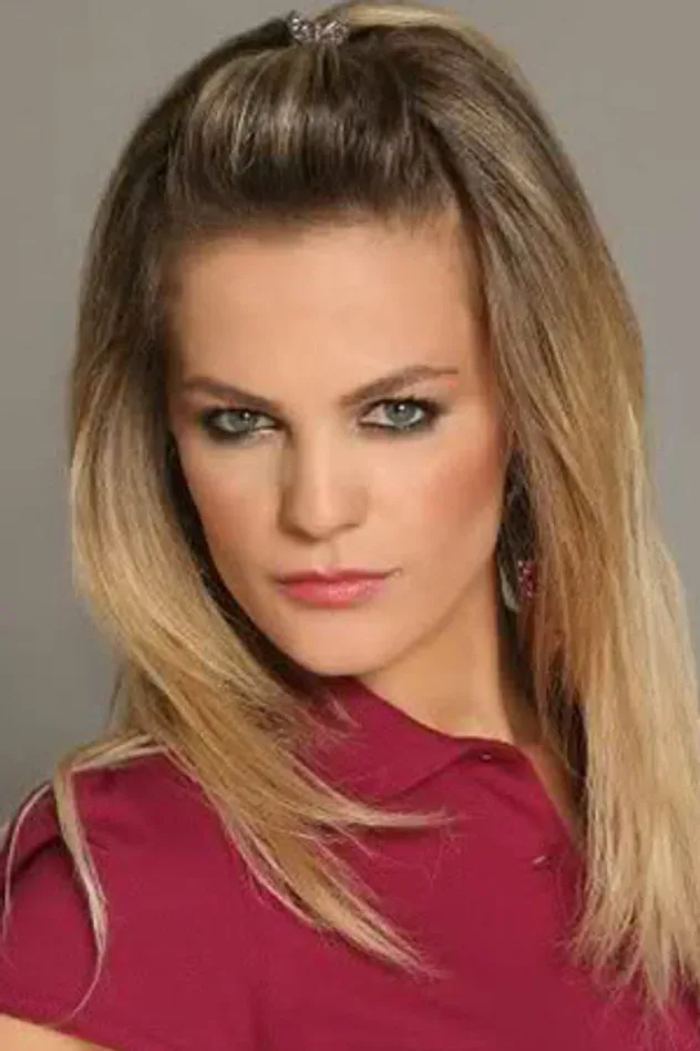 صورة الغلاف لـ Burcu Günay