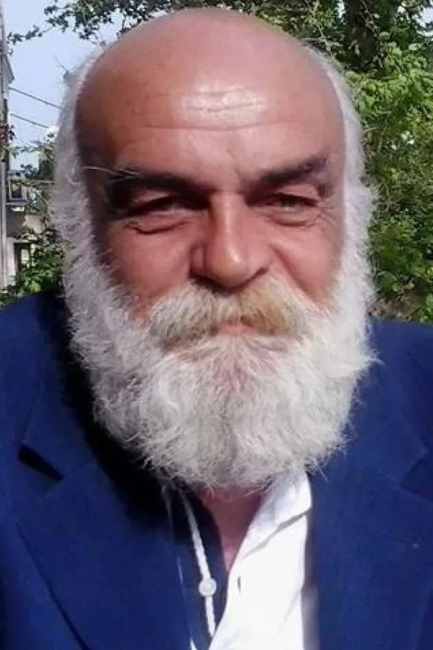صورة الغلاف لـ Hüseyin Özay