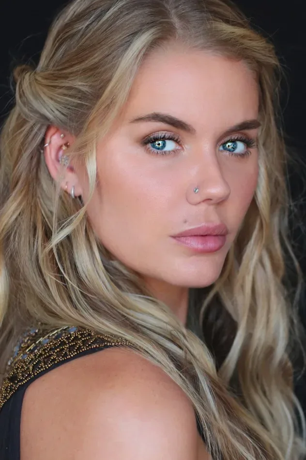 Обложка для Alice Tate