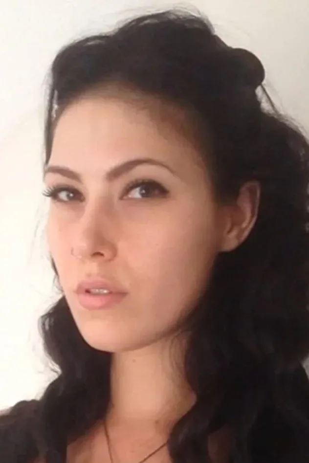 Обложка для Nicole Dickinson