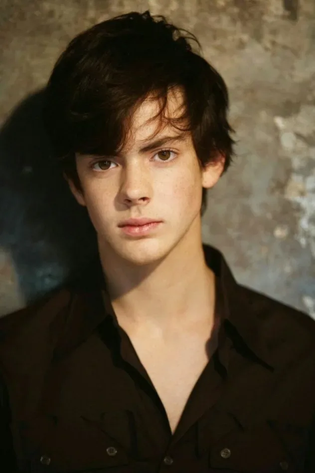 Обложка для Skandar Keynes