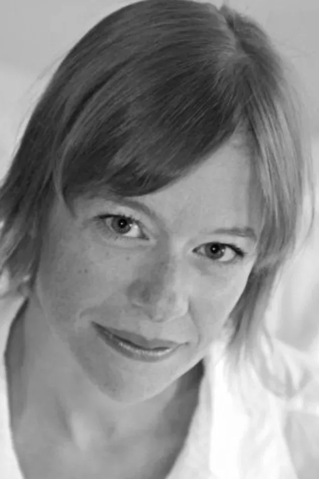 Marie-Julie Dallaire için kapak görseli