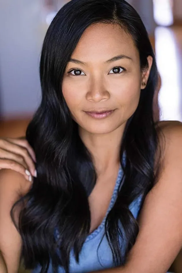 Imagen de portada para Stephanie Sy