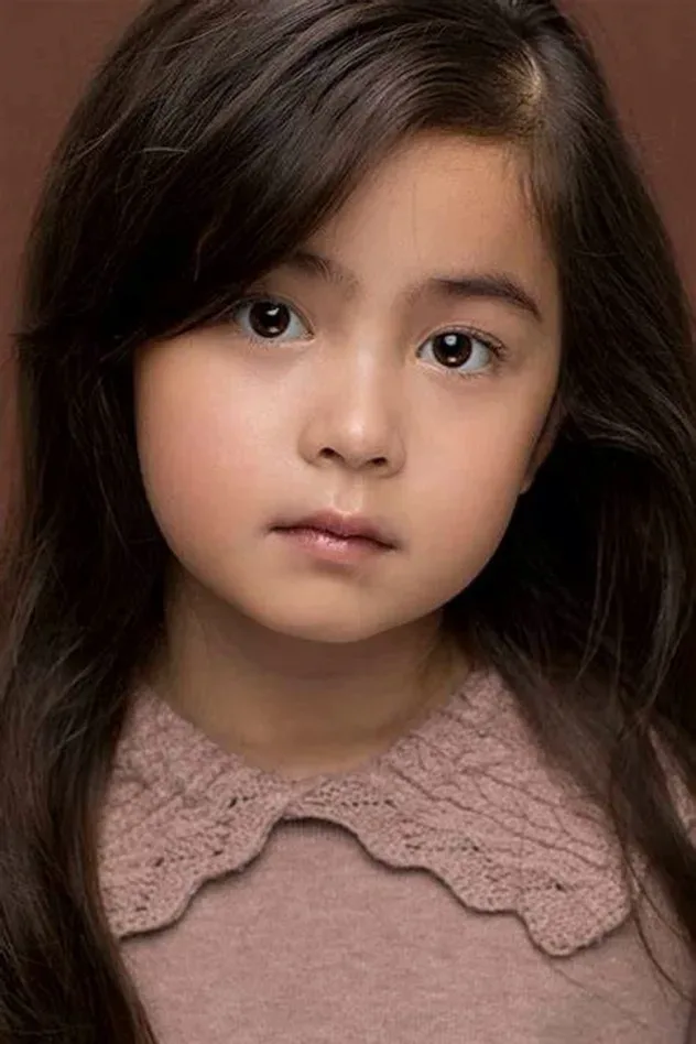 Обложка для Madeleine Yuna Voyles
