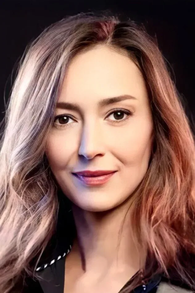 صورة الغلاف لـ Özlem Çınar
