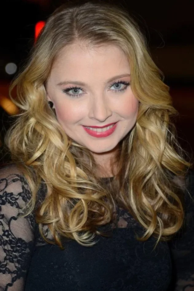 Обложка для Elisabeth Harnois