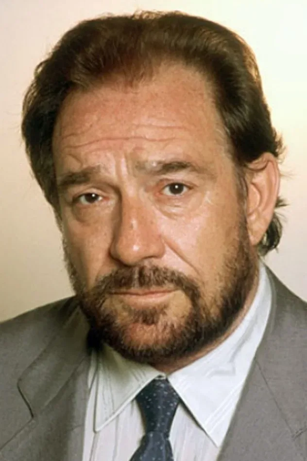 Imagen de portada para Ugo Tognazzi
