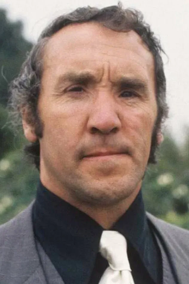 Обложка для Alfie Curtis