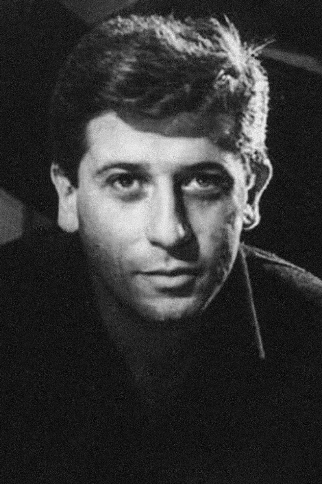 صورة الغلاف لـ Walter Hugo Khouri