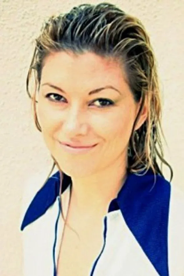 Lisa Marie Newmyer için kapak görseli