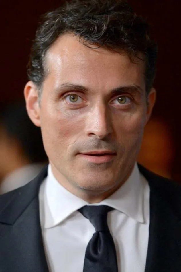фото Rufus Sewell