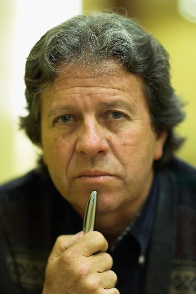Luis Llosa photo