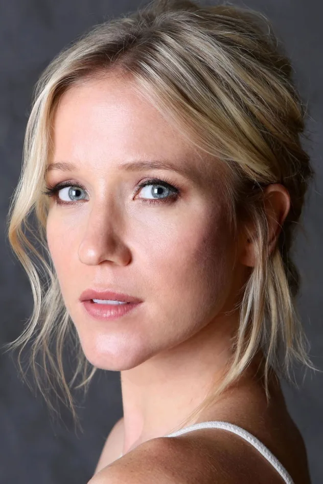 صورة Jessy Schram