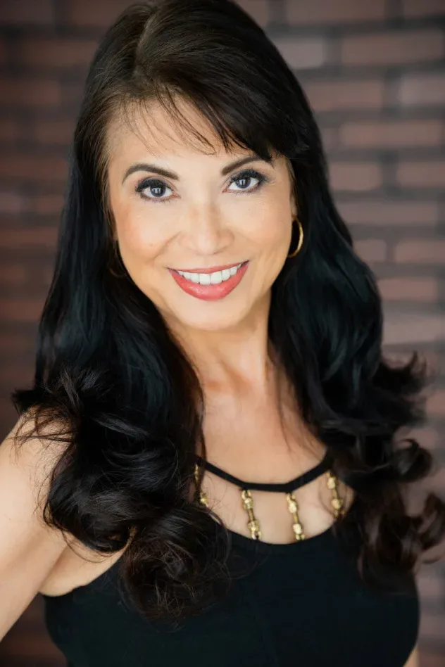 Imagen de portada para Gigette Reyes