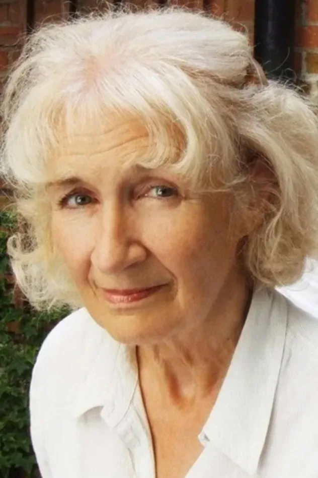 صورة الغلاف لـ Caroline John