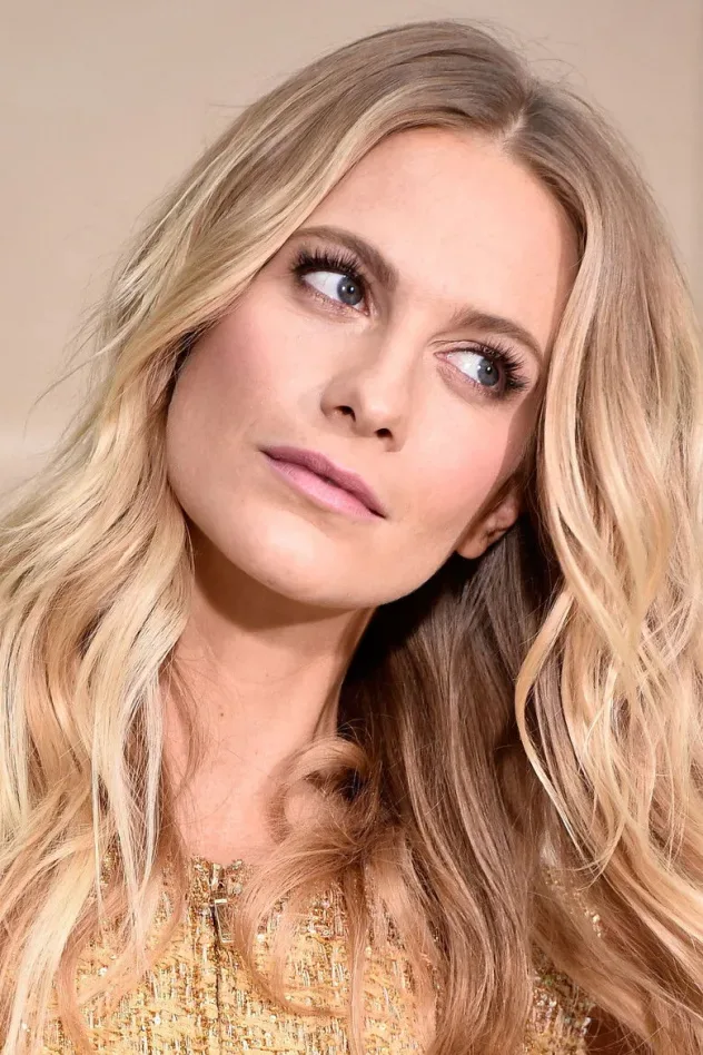 Imagen de portada para Poppy Delevingne