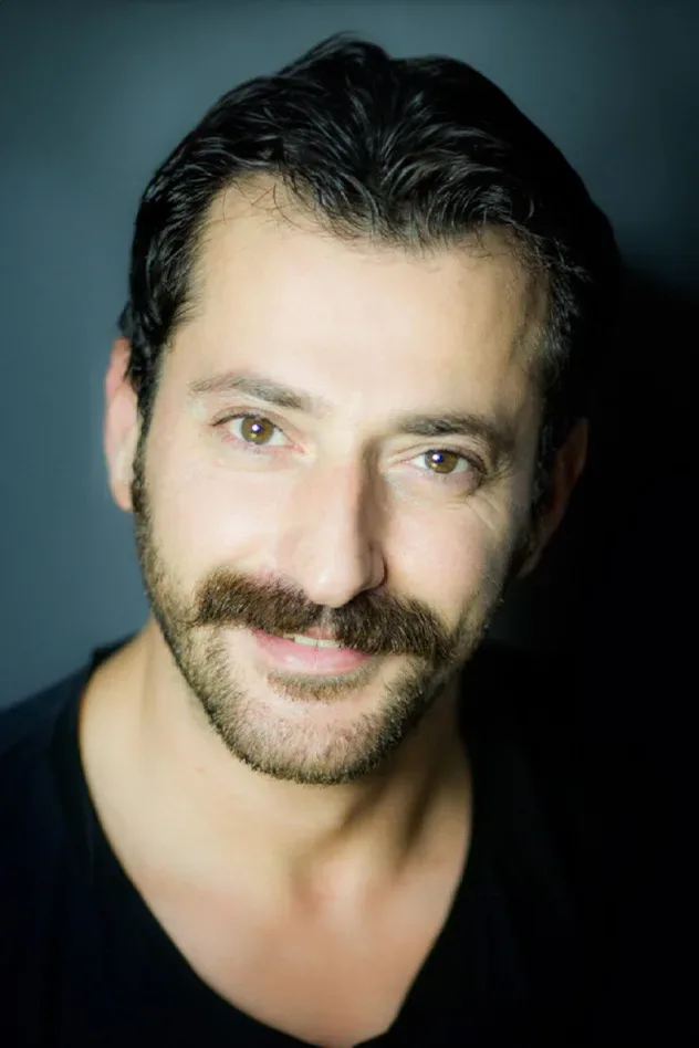 Burç Kümbetlioğlu için kapak görseli