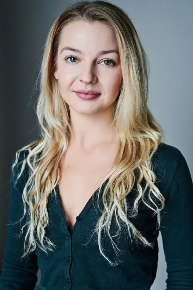 Обложка для Issy Stewart