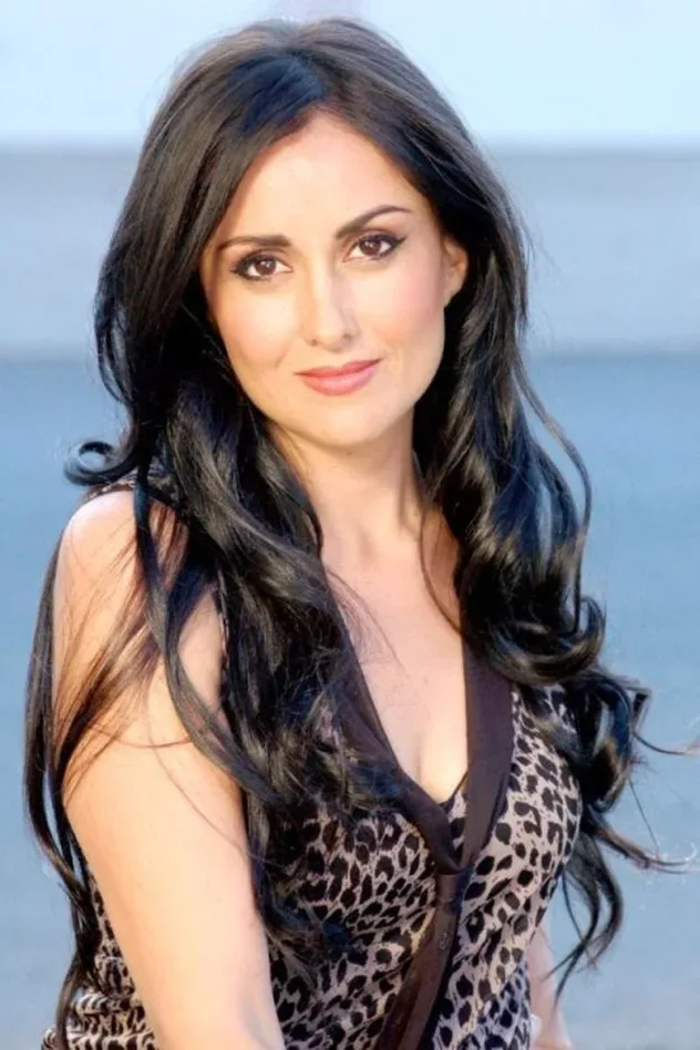 Обложка для Leslie Garza