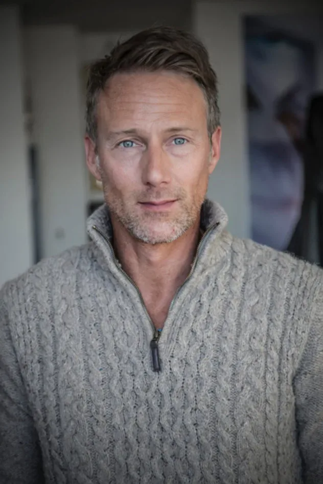 صورة الغلاف لـ Anthony Dowding