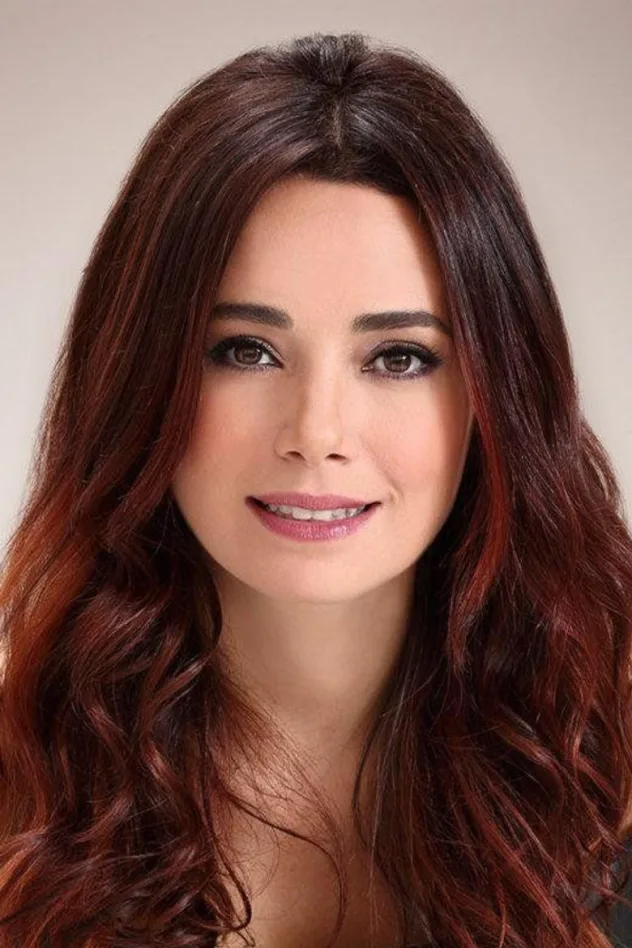 Özgü Namal