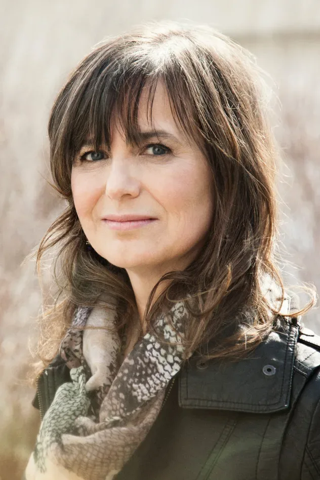 Cover image for Julie Hivon