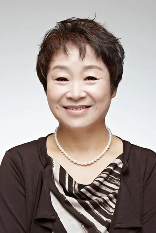 Choi Soo-min için kapak görseli