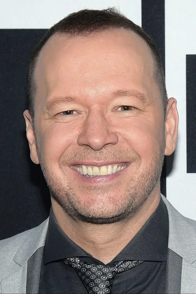 Imagen de portada para Donnie Wahlberg