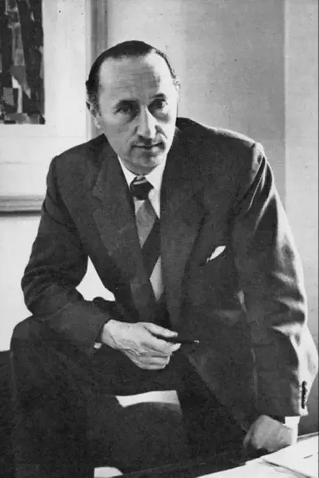Imagen de portada para John Halas