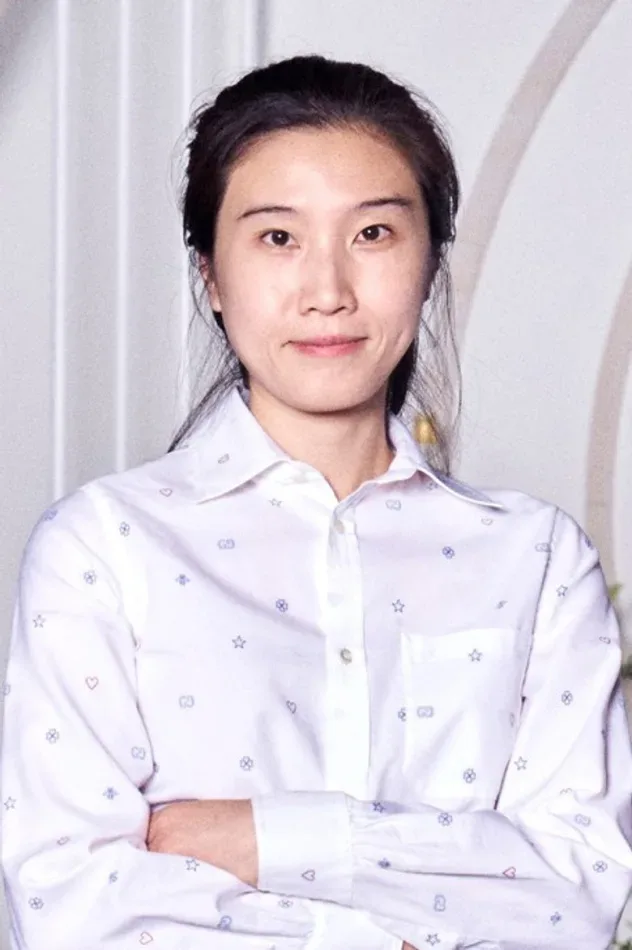 Обложка для Park Hee-yeon