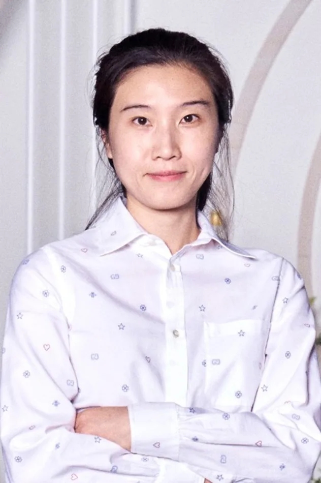 Park Hee-yeon photo
