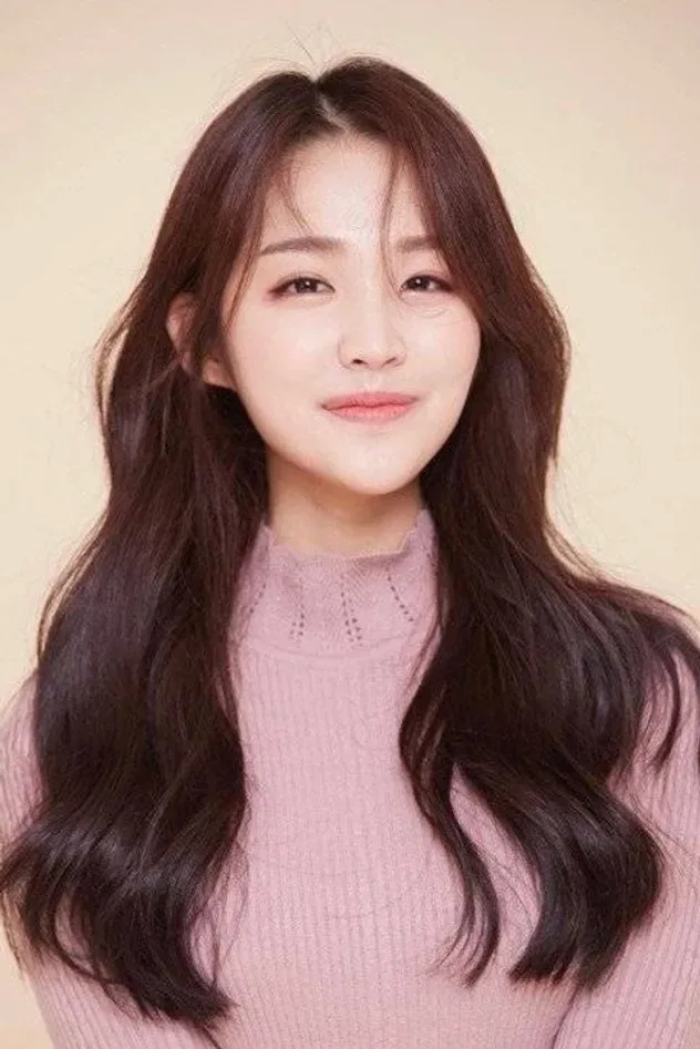 Обложка для Han Yi Young