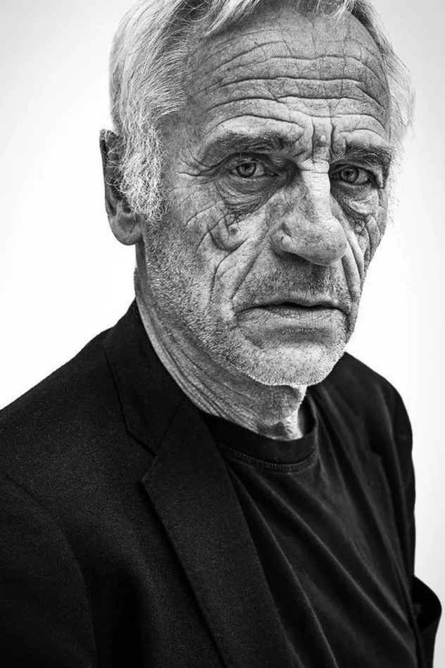 фото Johan Leysen