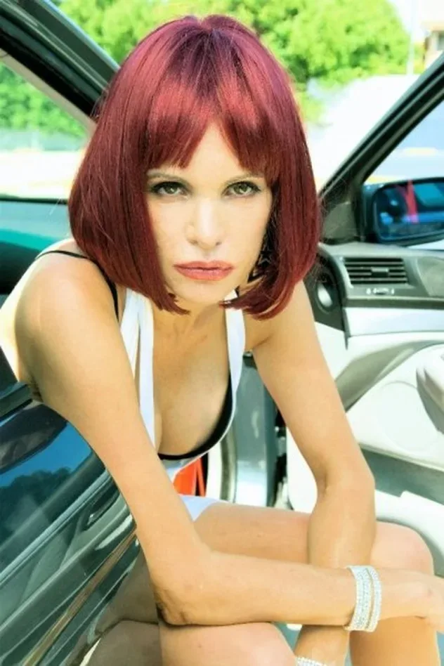 Cover image for Laura Bayonas