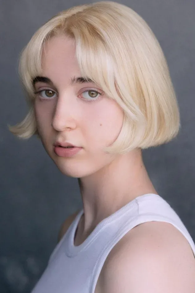 Обложка для Maisie Ayres