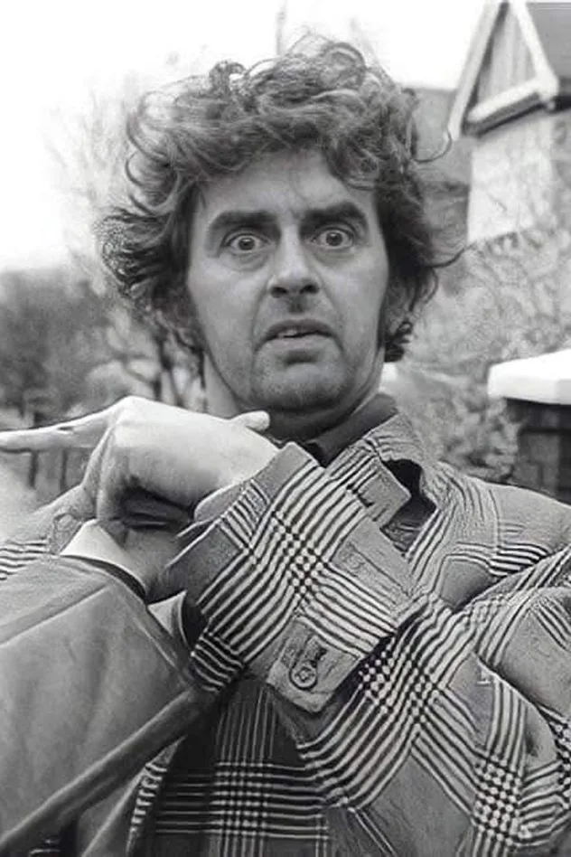 Ian MacNaughton