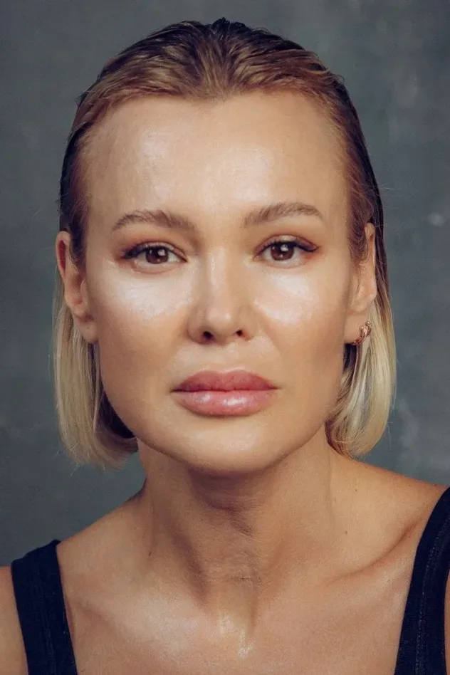 Liliya May için kapak görseli